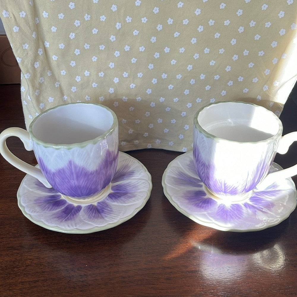 Longaberger Crocus teacup and saucer set of 2